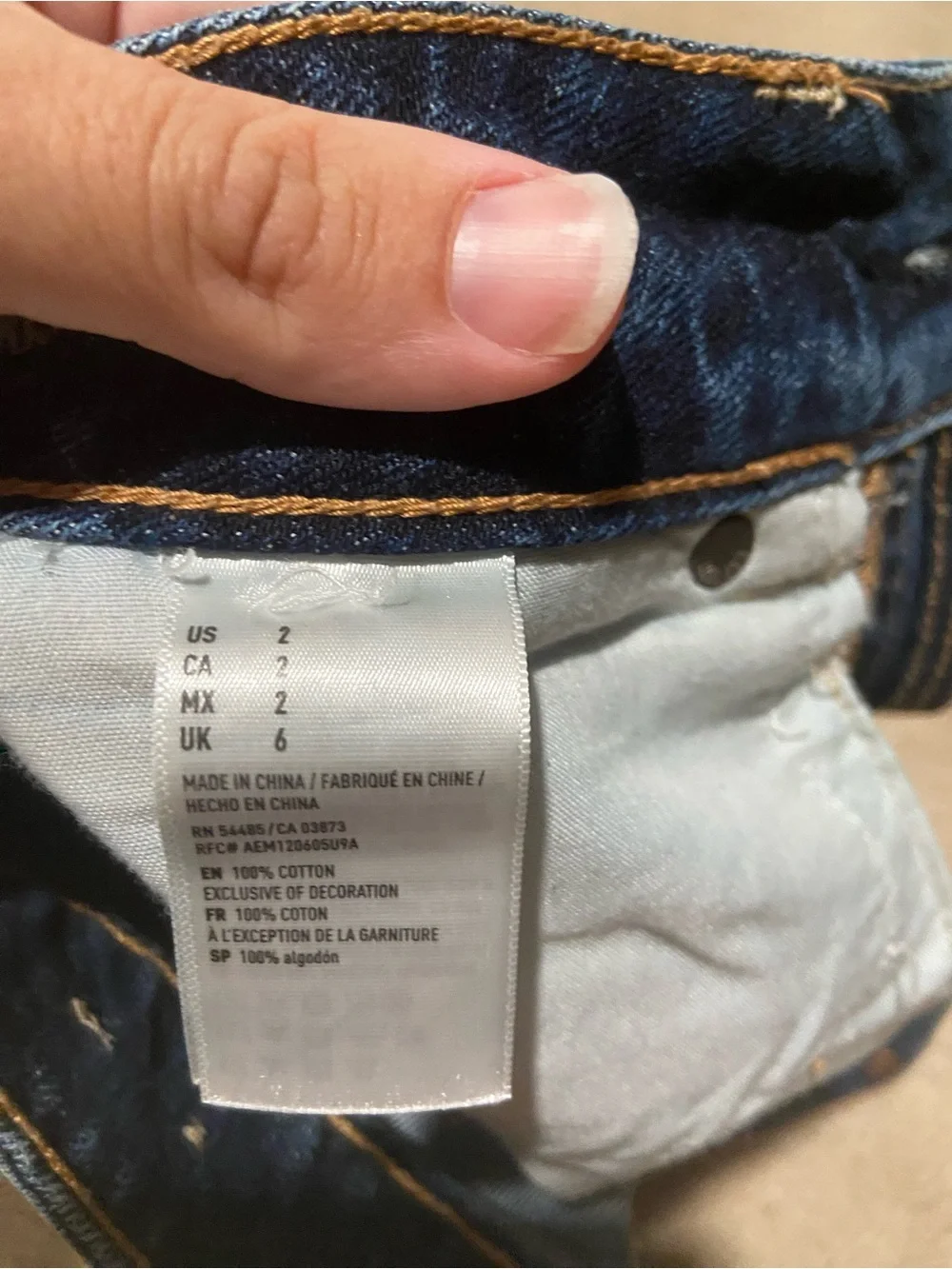 American Eagle Outfitters casual distressed